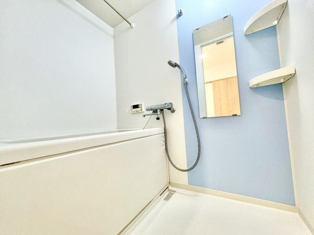 ライオンズマンション住吉南町の浴室|今ではなくてはならない追い炊き機能も、もちろん標準装備でございます。
浴室も入れ替えを行っております。