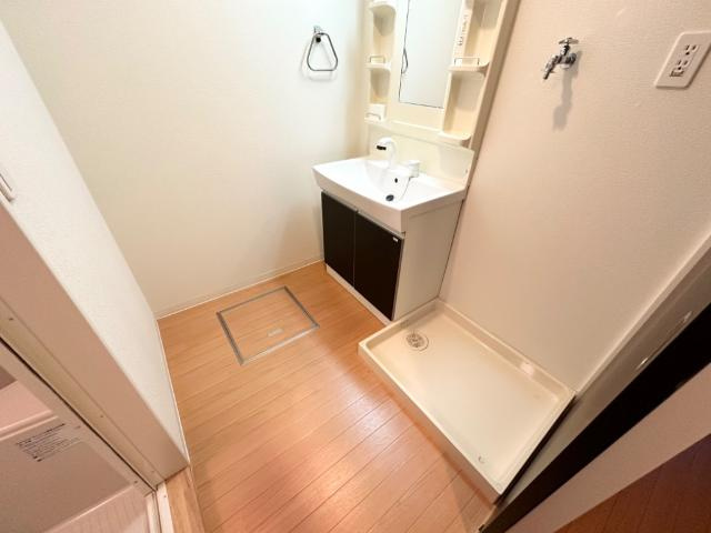 グランディール新栄町の洗面所|脱衣所