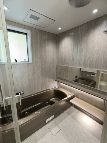 オーシャンビュー！材木座の高台にあるリフォーム済み海近住宅の浴室