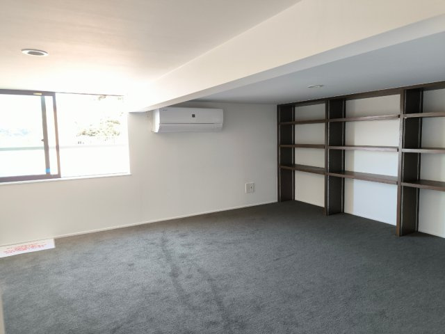 オーシャンビュー！材木座の高台にあるリフォーム済み海近住宅のその他|ロフト