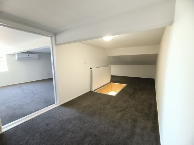 オーシャンビュー！材木座の高台にあるリフォーム済み海近住宅のその他|ロフト