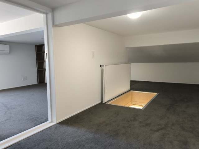 オーシャンビュー！材木座の高台にあるリフォーム済み海近住宅のその他|ロフト