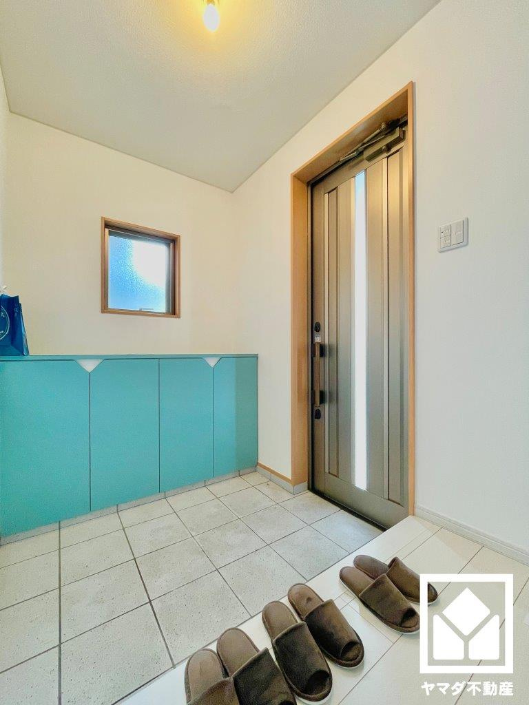 伏見区桃山紅雪町の玄関