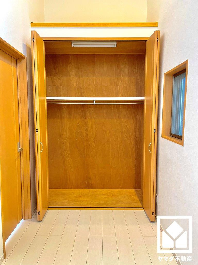 伏見区桃山紅雪町の収納