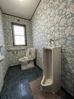 【トイレ】 | 日の峰１丁目　中古戸建 | 小便器は手洗いなどに入れ替えてもGOOD