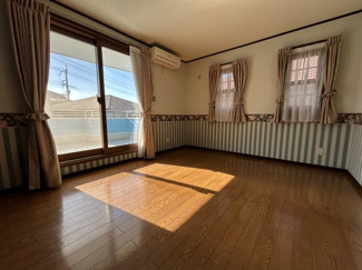 【洋室】 | 日の峰１丁目　中古戸建 | ２F洋室8.3帖