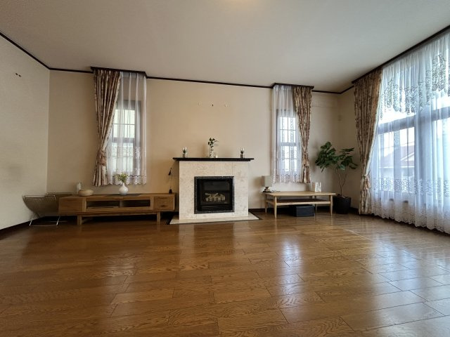 【居間・リビング】の画像