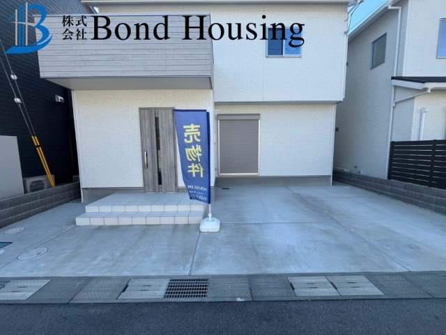 駐車並列2台可能　大久保町大窪　中古戸建