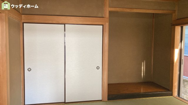 春日部市下蛭田　中古一戸建ての収納