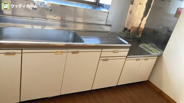春日部市下蛭田　中古一戸建てのキッチン