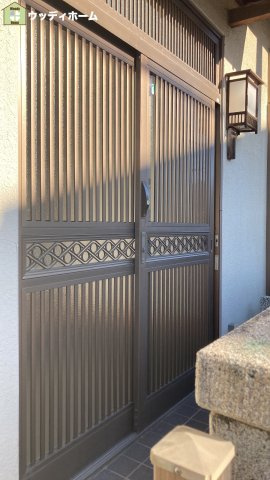 春日部市下蛭田　中古一戸建ての玄関