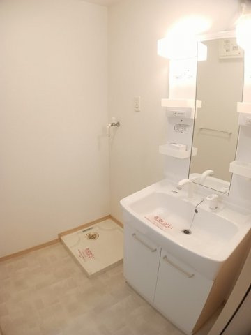 カーサセレノ　弐番館の洗面所