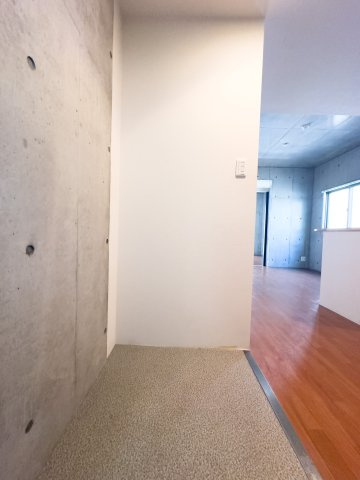 ブランカ住吉の玄関