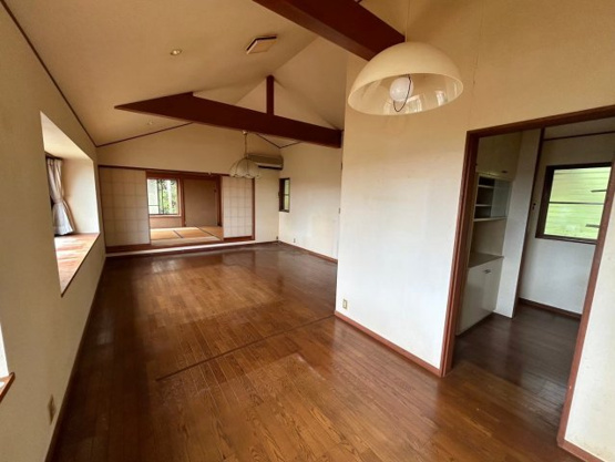 【居間・リビング】 | リゾートパーク伊豆あたがわ　戸建