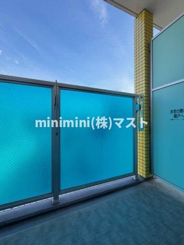 ビガーポリス369天神橋三丁目Ⅱアルチェのバルコニー