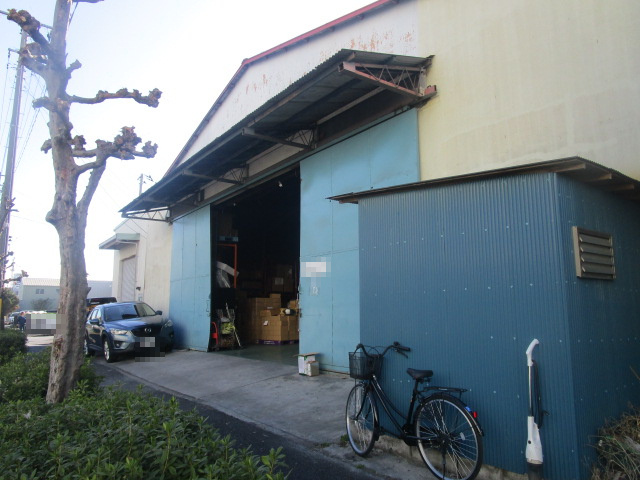 川口市弥平４丁目の倉庫の外観