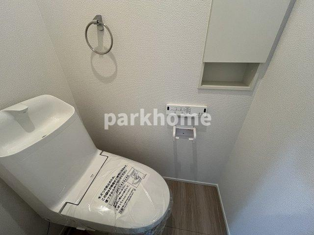 高知市大谷公園町 2期1棟1 新築戸建てのトイレ|2F