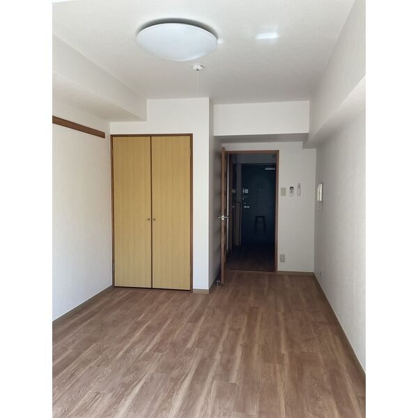 アイリスTAKEJIの洋室