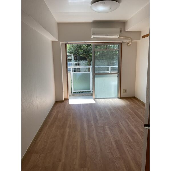 アイリスTAKEJIの内装