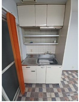 コマ・ビルのキッチン