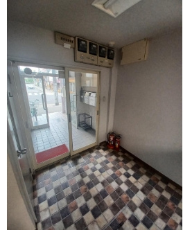 コマ・ビルの内装