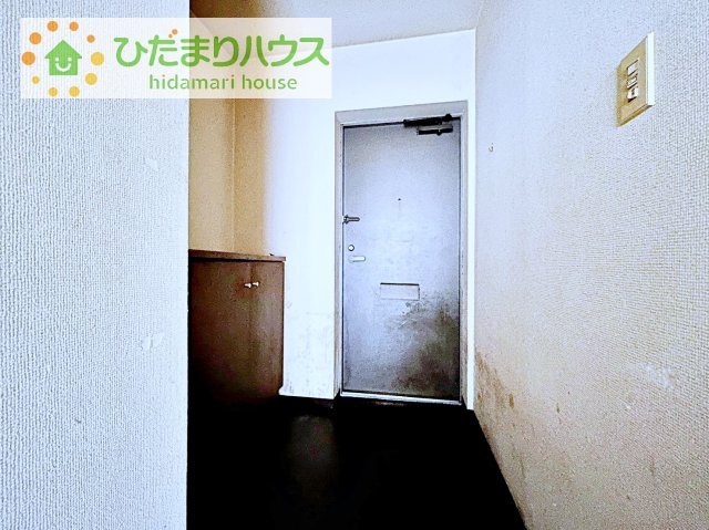 【玄関】 | ユニバースつくば | 丁度良い靴箱のサイズ♪これだけあれば家族全員の靴がしまえてスッキリ(^O^)