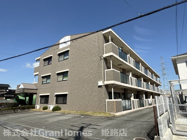 ヴィラプリマベーラの外観