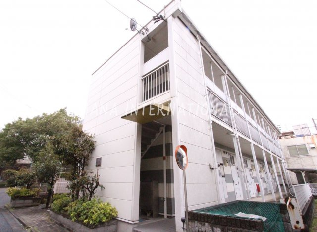 レオパレスコスモス