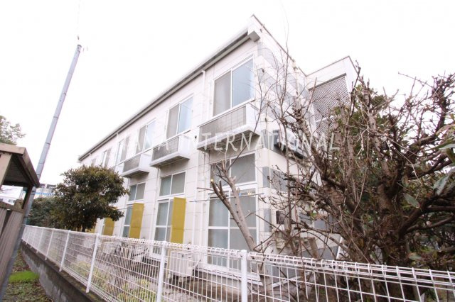 レオパレスコスモスの外観