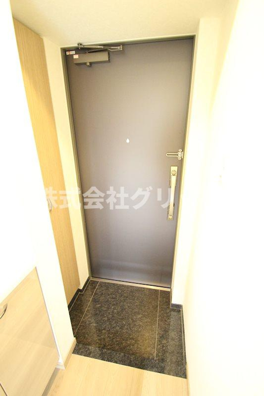 ルーブル横濱南太田の玄関