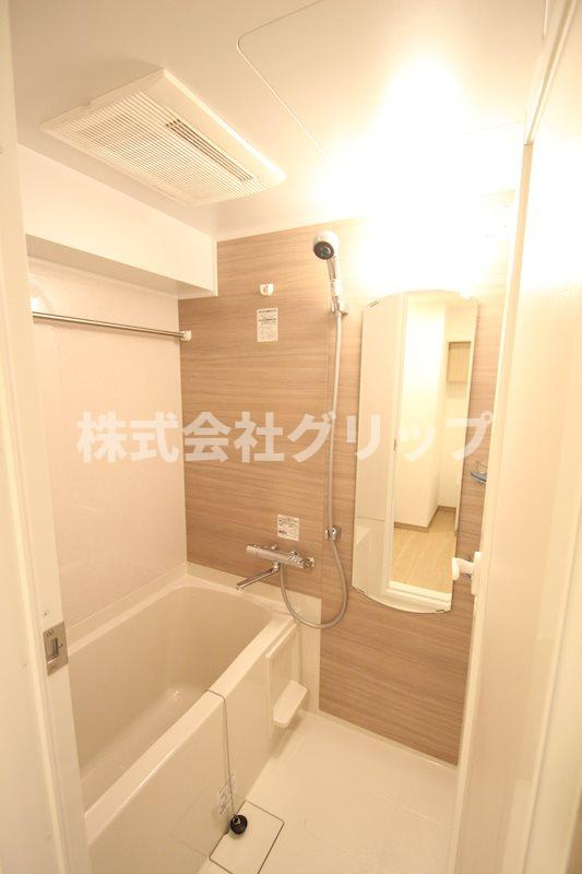 ルーブル横濱南太田の浴室