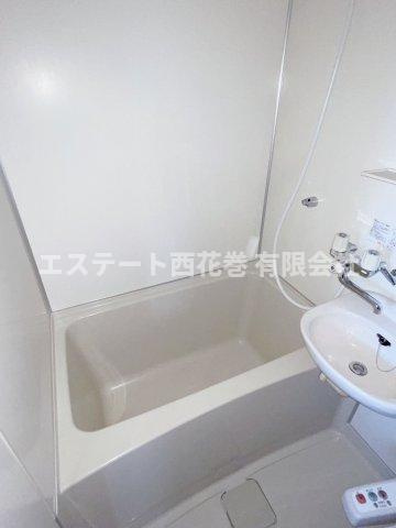 花巻市桜台１丁目のアパートの浴室