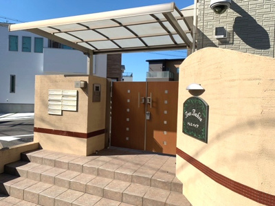 【エントランス】 | トレスベイア