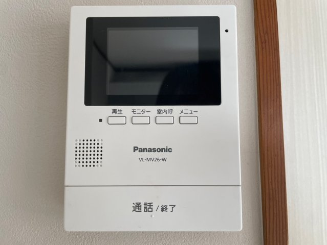 【セキュリティ】 | 長沢1丁目戸建 | TV付インターホン
