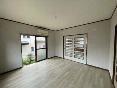 【居間・リビング】 | 長沢1丁目戸建