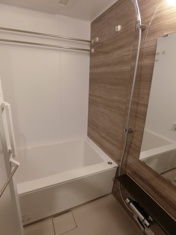 ラティエラ武蔵小杉の浴室|他のお部屋の参考写真となります。