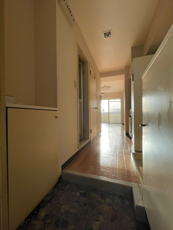 グッドライフ大津和の玄関