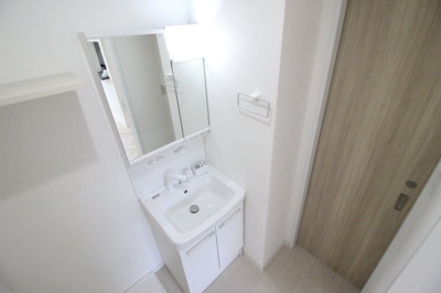 【独立洗面台】 | リビングライフ八尾山本