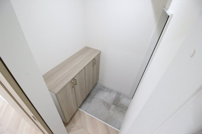 【玄関】 | リビングライフ八尾山本