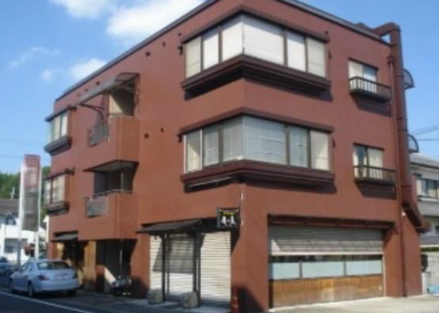 甲賀市水口町虫生野中央の店舗一部の外観
