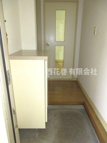 カーメル樹（こだち）Ｃの玄関|部屋の中が見えない造りになっています。