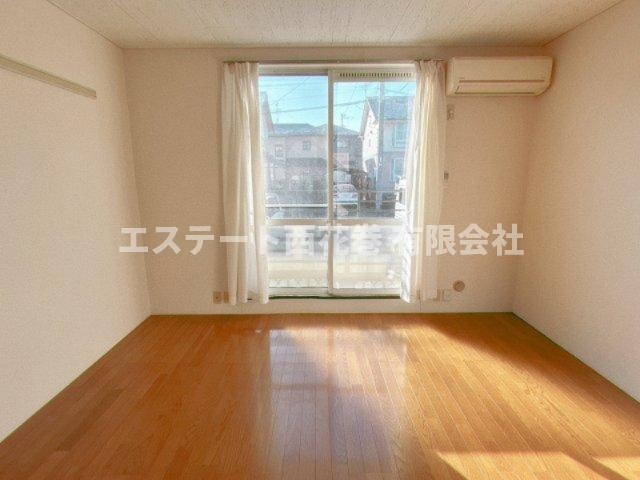 クロワッサンの居間・リビング|洋室8帖