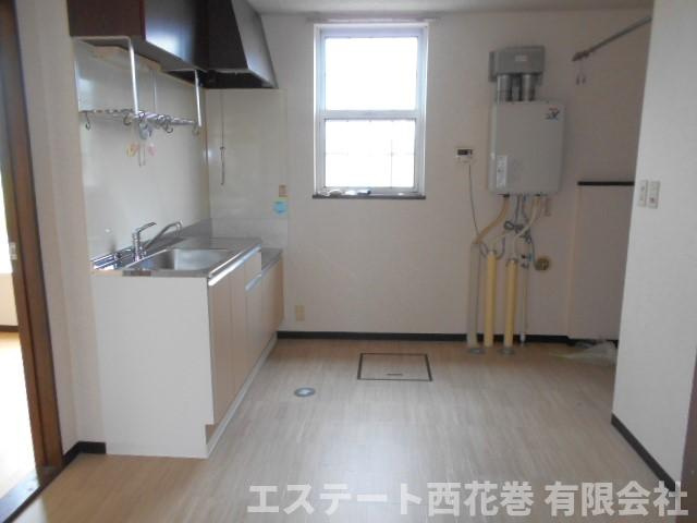 花巻市星が丘１丁目のアパートのキッチン