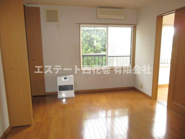 ハイツＫスバルの居間・リビング