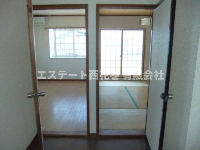 Nセゾンの子供部屋|それぞれの部屋に入る入口があります。