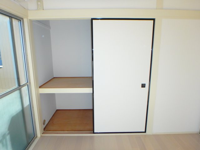 シャンブルドット元住吉の収納