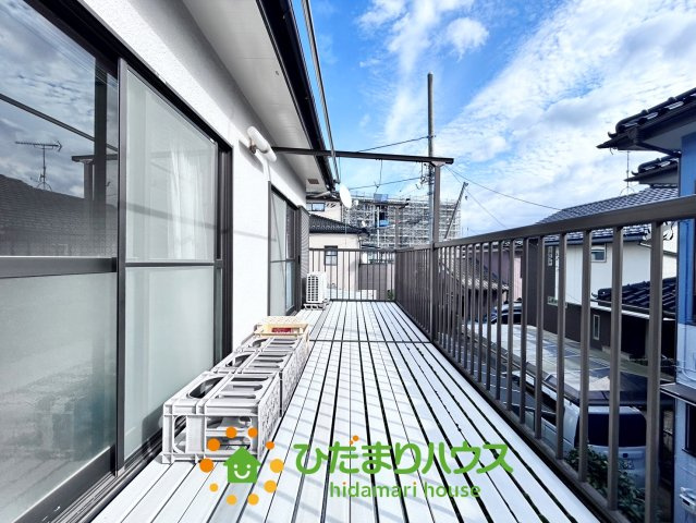 白岡市篠津　中古一戸建てのバルコニー