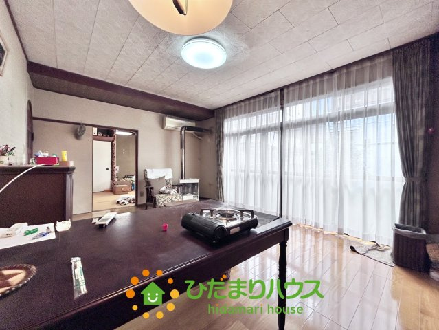 白岡市篠津　中古一戸建ての居間・リビング|2025/11/10　撮影