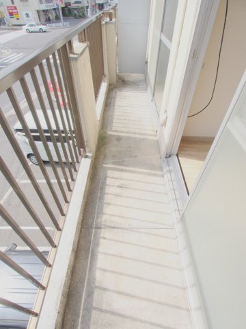 溝田ビルⅡのバルコニー