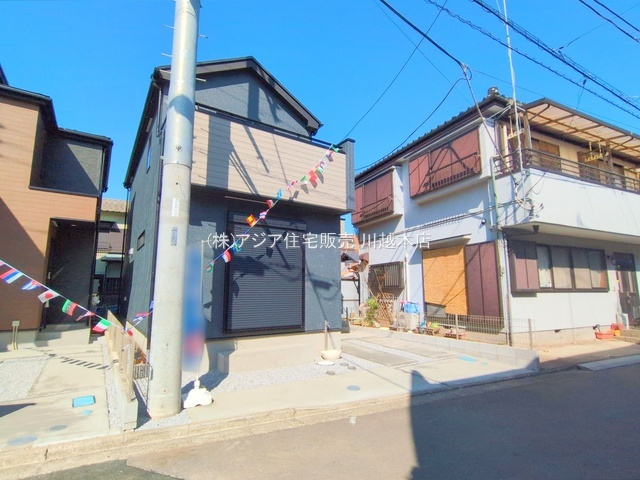 月々10万円台～　新築戸建　川越市新宿町7期の前面道路含む現地写真|2号棟　前面道路：南側5.0ｍ公道